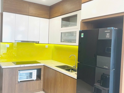 Chính chủ cần bán căn 2n  tầng trung full đồ phân khu s1, giá nhỉnh 4 tỷ 2