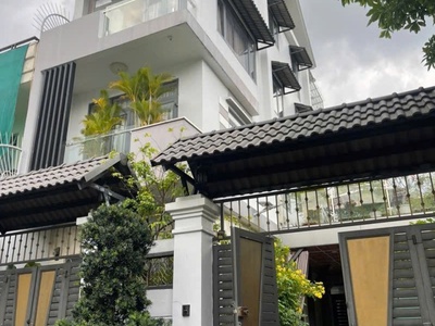 Bán nhà biệt thự sân vườn, lê đức thọ - gần nguyễn oanh, 8x18m, 4 t - 5pn, 15.99 tỷ. 0