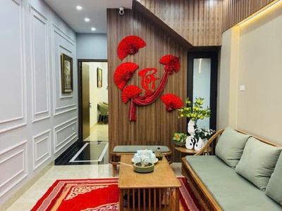Bán nhà phố trạm 44m2 - nhỉnh 6tỷ, ngõ nông -ô tô- gần phố 0