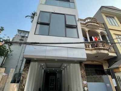 Bán nhà gấp trên phố huỳnh tấn phát, thiết kế hiện đại, gần trung tâm, tiện ích đủ đầy. 0