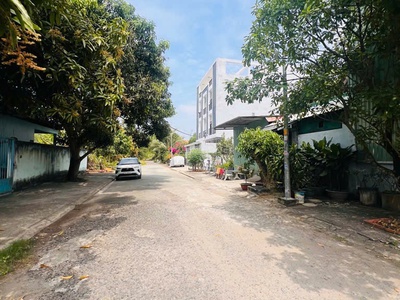 Đất lô góc 2 mặt tiền   nguyễn văn tạo nhà bè   tặng nhà kho giá nhỉnh 8 tỷ 0