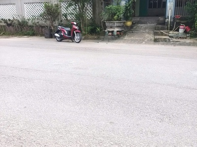 Bán đất 135,8m2 đất mặt tiền chính chủ 1