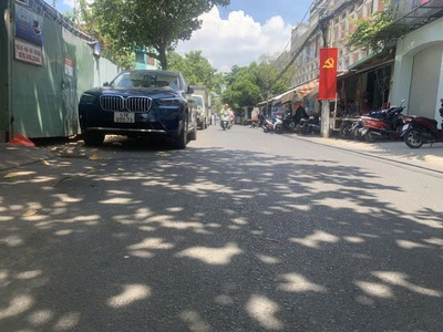 Giá mềm quận 10: 16.8 tỷ: nguyễn giản thanh -p.15 -dt: 61 m2   3.1 x 19.5 . kết cấu: 1 trệt, 3 lầu 2