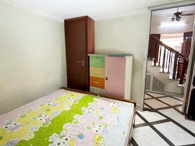 Bán nhà 2 tầng lạc long quân    gần hồ tây giá 10ty dt 45m2 lh 083.2865.116 3