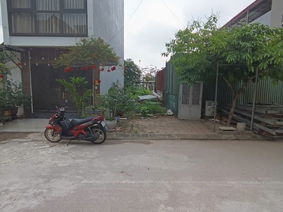 Bán đất phân lô 46m2 ô tô tránh vỉa hè rộng sổ đẹp kinh doanh đỉnh giá bất ngờ tại khu vip trâu quỳ 2