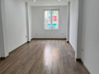 Mặt ngõ phạm ngọc thạch - ôtô tránh, vỉa hè kinh doanh - giá 12 tỷ 2