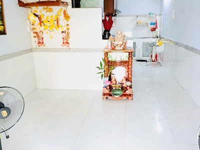 Bán gấp nhà mặt tiền kinh doanh cao lỗ 28m2 giá 2,2t 2