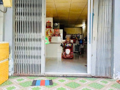 Bán gấp nhà mặt tiền kinh doanh cao lỗ 28m2 giá 2,2t 1