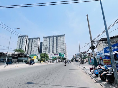 Bán gấp nhà mặt tiền kinh doanh cao lỗ 28m2 giá 2,2t 3