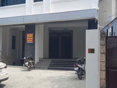 Chính chủ cần cho thuê sàn kinh doanh tầng 1   tầng 2 4