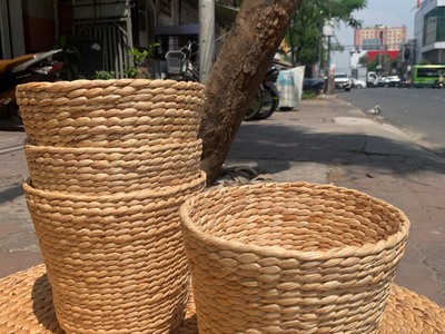 Giỏ đựng đồ mây tre trong khách sạn 3