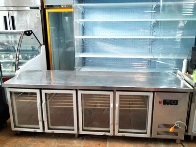 Tủ bàn mát inox 4 cánh kính dài 1m23 hàng mới 90 1
