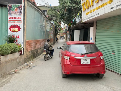 Bán căn nhà trọ đang cho thuê tại Trâu Quỳ, đường trải nhựa thông. LH: 0379483926 2
