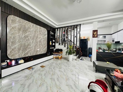 Kim Mã 45m2 x Mặt tiền rộng 5.6M - 2 thoáng trước sau - Ở sướng 0