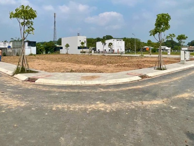 Nền đất đẹp thuộc Khu dân cư Tân Phú Trung   Huyện Củ Chi. 84,5m   ngang 5x18 , giá chỉ 2 tỷ 195. 3