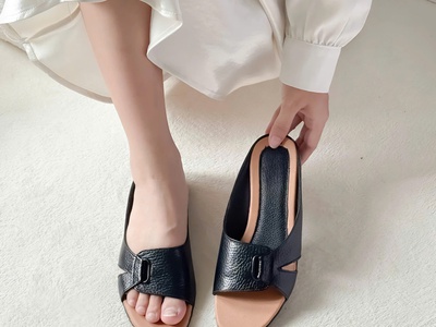 Dép nữ trung niên Quốc Định 2