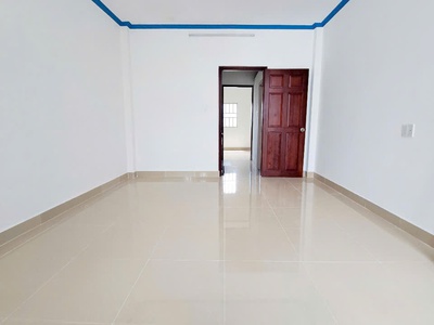 Bán nhà Quận 8  HXH Phú Định   4x11m  2 lầu  nhà trống  sổ hồng hoàn công  4,9 tỷ 2
