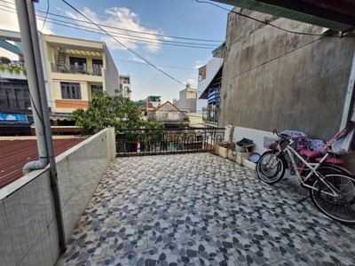Hiếm, Nhà 2 tầng 100m2, ngang 5m, ngay trường THCS Hoa Lư, TP Thủ Đức  Q9 cũ 4