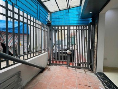 Bán nhà 5 tầng đẹp lung linh, trung tâm trâu quỳ   giá chỉ 4,8 tỷ 0