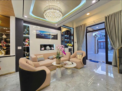 Nhà 3 tầng mới xây nội thất châu âu siêu đẹp, biển nguyễn tất thành 100m, khu bãi tắm trung tâm 0