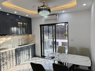 Nhà mới minh khai, gần chợ mơ, thang máy 6 tầng tặng nội thất xịn 37m2 giá 8.6 tỷ 2