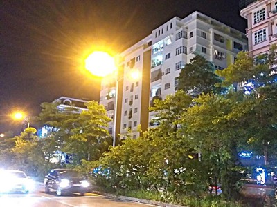 Bán nhà mặt phố nguyễn hoàng   80m, 8t, tm, 2mt kinh doanh vô địch, giá đầu tư 2