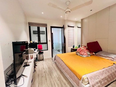 Bán nhà 7 tầng thang máy - ô tô vào nhà - kinh doanh - ngõ thông  đê la thành 54m2,x 7 tầng,16.8 tỷ 2