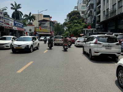 Cơ hội  bán nhanh nhà phương mai - dt khủng 125m trung tâm đống đa - gara ô tô qua nhà. hơn 27 tỷ 1