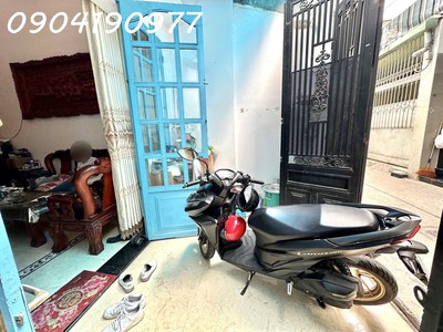 Nhà sát mặt tiền phạm văn bạch, phường 15, tân bình, 62m2, 4.2 x15m , chỉ 5.5 đồng 2