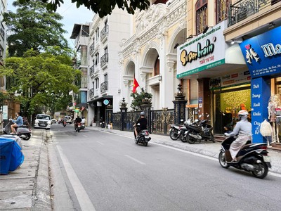 Bán nhà gần mặt phố liễu giai - đào tấn - linh lang 136m  - giá 48 tỷ 1