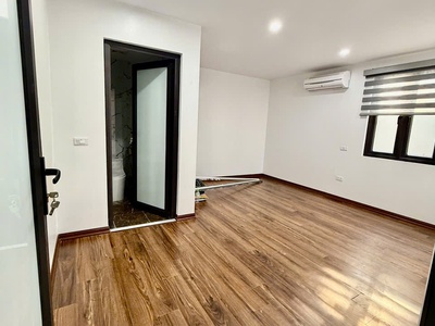 Bán nhà phố nguyễn cao 5 tầng ô tô đỗ cửa 2