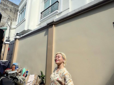 Bán đất tặng nhà 2 tầng - mặt tiền hẻm xe hơi đ. thủ khoa huân, p.bến thành, quận 1 - nơi đón đầu 0