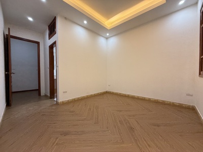 Bán nhà -nguyễn lương bằng-đống đa-dân xây  trước nhà rộng 3m gần xát phố 1