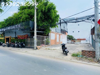 Giảm sốc cho lô đất mặt tiền thạnh lộc 13, 4.2x25m, sát uỷ ban phường 1