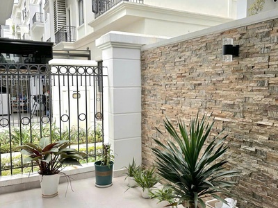 Cho thuê nguyên căn 4 phòng ngủ siêu xinh tại Vinhomes Marina 4