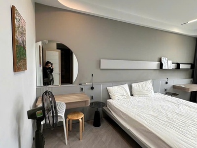 Cho thuê nguyên căn 4 phòng ngủ siêu xinh tại Vinhomes Marina 6