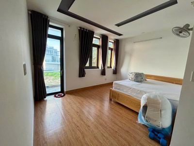 Bán gấp nhà trệt 2 lầu linh xuân   90m    hẻm ô tô. 1