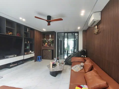 Nhà mưới đẹp ô tô vào nhà tư đình 97/120 m2,x  6 tầng,mặt tiền  5.5m, 19 tỷ long biên. 3