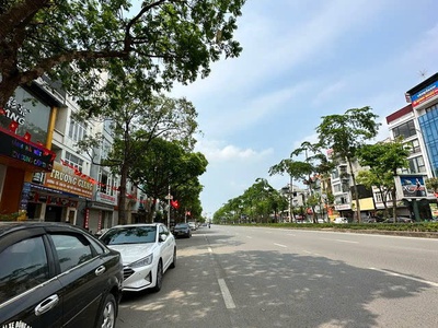 Bán đất mặt phố  ngô gia tự 103 m2, mặt tiền 4m, 24.6 tỷ long biên. 3