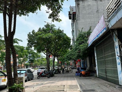 Bán đất mặt phố  ngô gia tự 103 m2, mặt tiền 4m, 24.6 tỷ long biên. 4