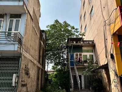 Bán đất mặt phố  ngô gia tự 103 m2, mặt tiền 4m, 24.6 tỷ long biên. 0