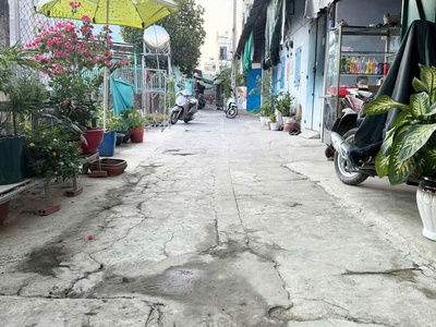 Đất đẹp 4x18m, chỉ nhình 3 tỷ, ngay sau chung cư thạnh lộc q12 3