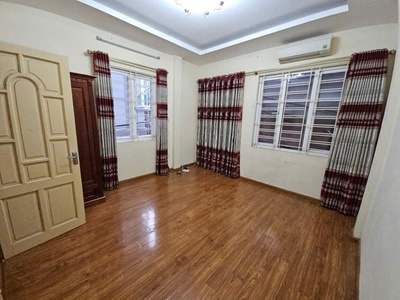 Bán nhà phố thái thịnh lô góc 3 thoáng - cách mặt phố 30m 1