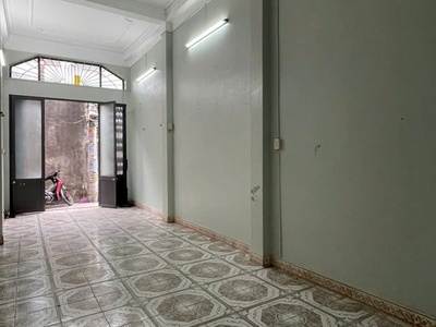 Cho thuê nhà trong ngõ Đình Đông , Lê Chân . Mi móng , gội đầu kèm ở ok 0