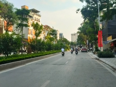 Bán nhà nguyễn khánh toàn, ôtô vào nhà, dân xây, 2 thoáng, 5 tầng, 54m2 giá 15 tỷ 790 2