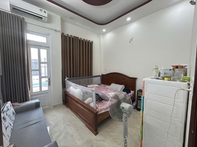 Siêu phẩm nhà ngay chợ bình thành hẻm 6m tương lai thông 56m2,4tầng nhỉnh 5tỷ 2