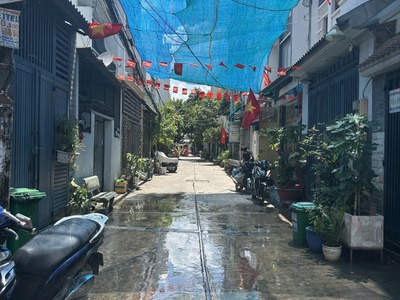 Siêu phẩm nhà ngay chợ bình thành hẻm 6m tương lai thông 56m2,4tầng nhỉnh 5tỷ 0