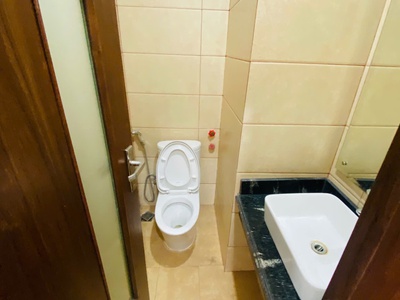 Siêu hót   chính chủ mời thuê mặt bằng tầng 9 tòa thương mại v-city   trục đường lê thái tổ, tp bắc 3