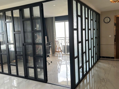 Cho thuê căn hộ THE FLEMINGTON, đường Lê Đại Hành, P.15 Quận 11 : -	Căn lớn: 220m2 1