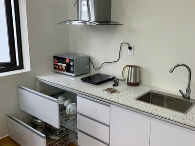 Cho thuê căn hộ 1 ngủ tách bếp giá siêu rẻ Vinhomes Imperia 1